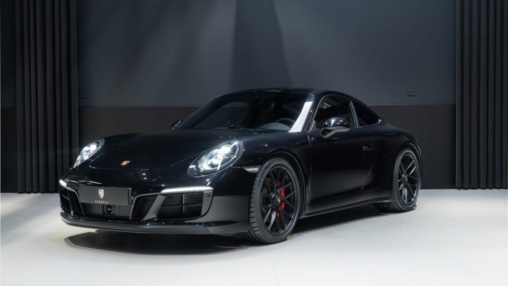 Porsche 911 Carrera 4 GTS Coupé PDK
